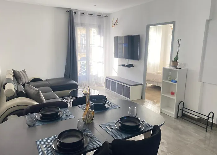 Modern And Cosy Apartment